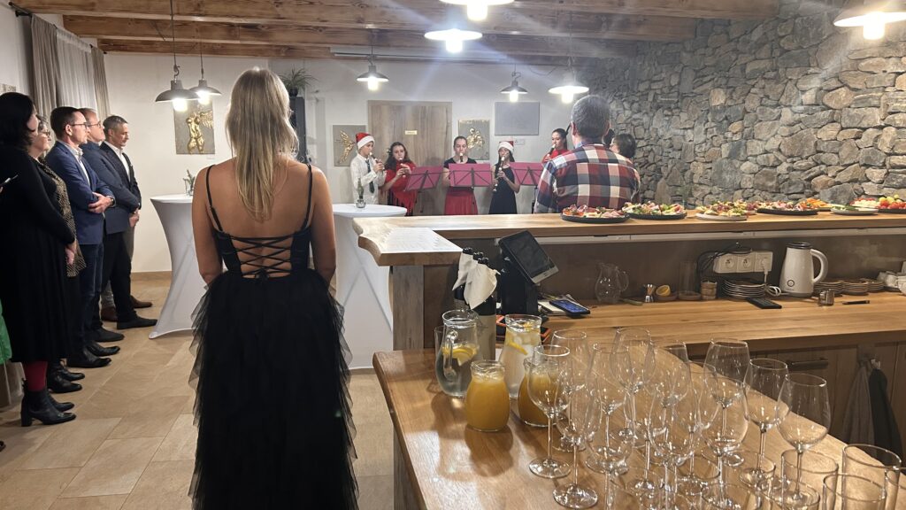 Vernisáž výstavy Znovuzrození