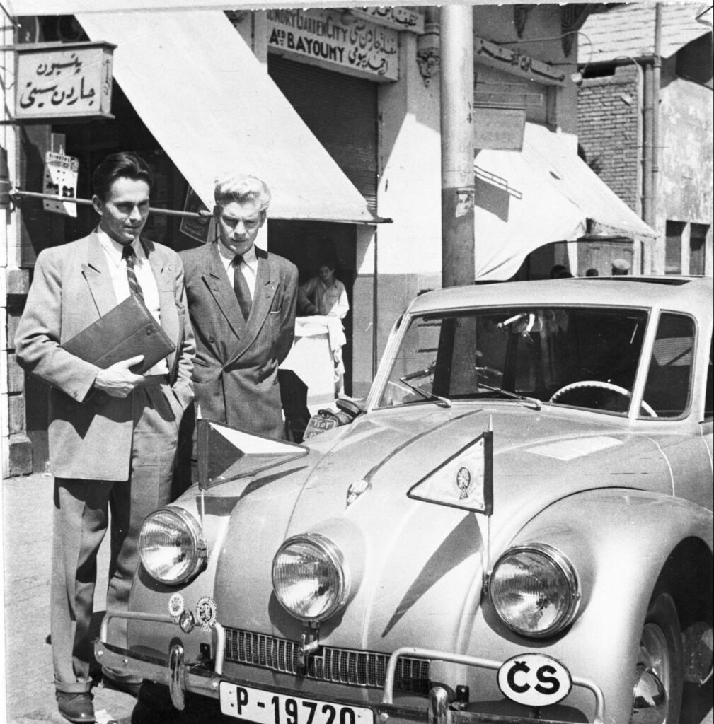 zikmund hanzelka před odjezdem do Súdánu afrika výstava